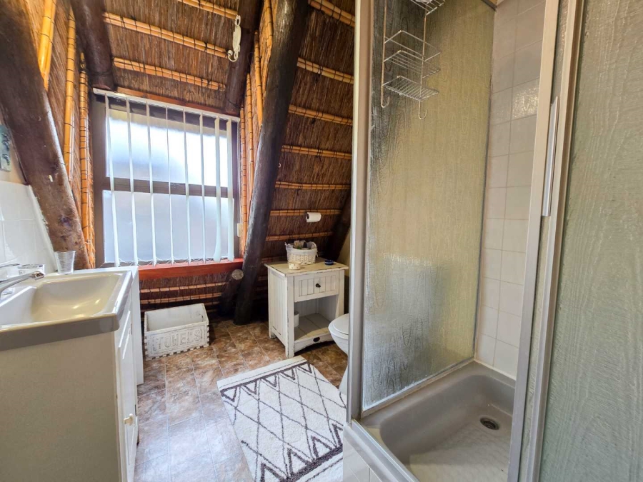 4 Bedroom Property for Sale in Stilbaai Wes Western Cape